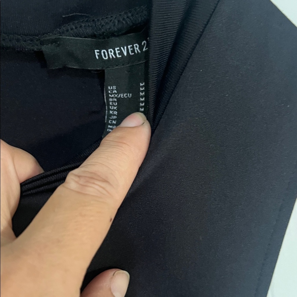 Forever 21 Classic Black Dress - Picture 2 of 7